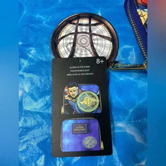 Marvel / Loungefly - Doctor Strange / Glow in the Dark Wallet - BNWT πͺπ§ββοΈ - Picture 4 of 16